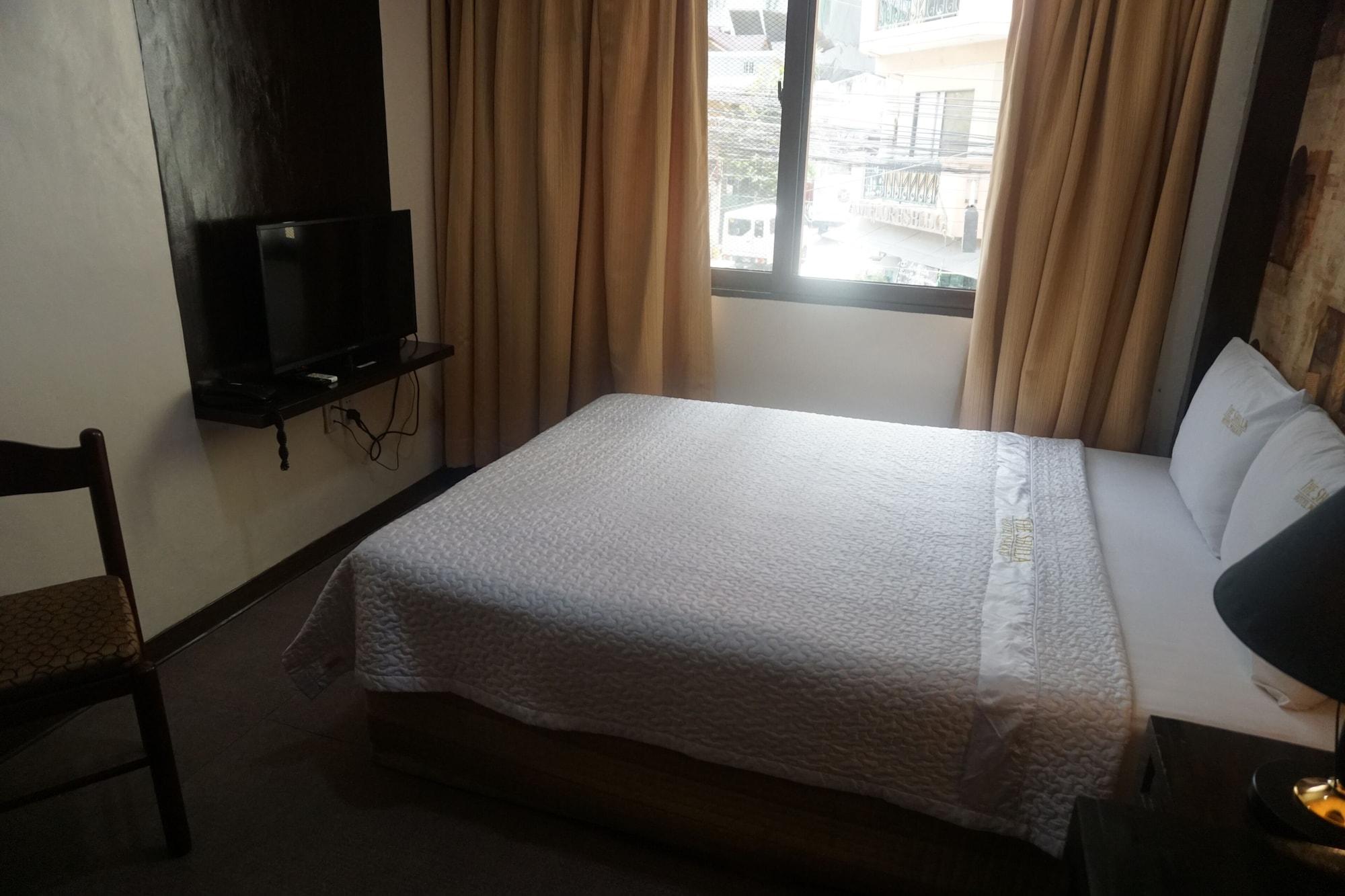 The Shila Philla Hotel Makati City Екстер'єр фото