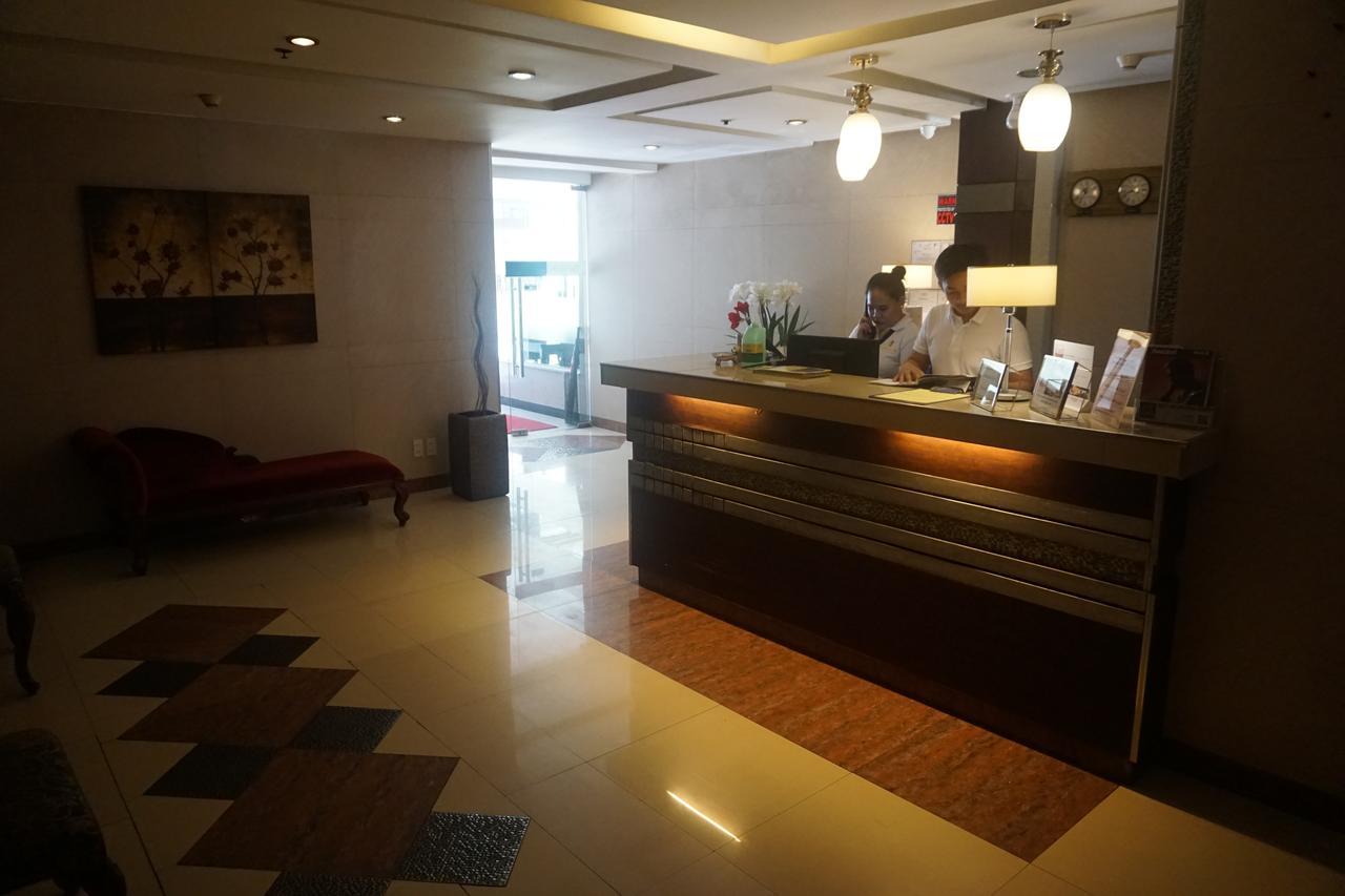 The Shila Philla Hotel Makati City Екстер'єр фото