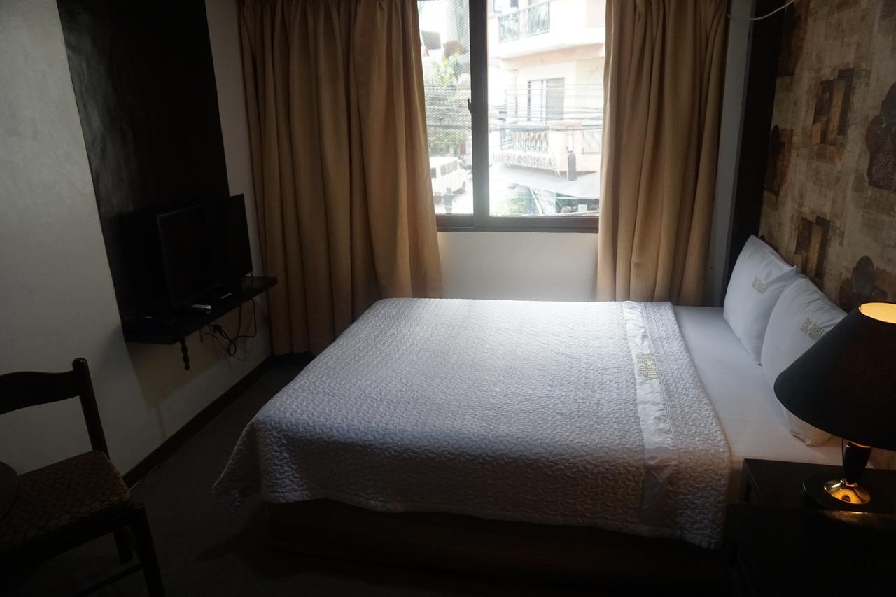 The Shila Philla Hotel Makati City Екстер'єр фото