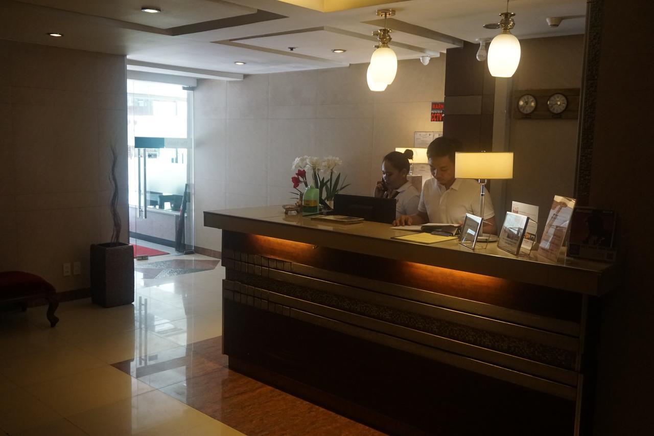 The Shila Philla Hotel Makati City Екстер'єр фото